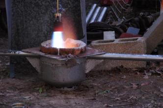 ladle for iron pour pre-heat